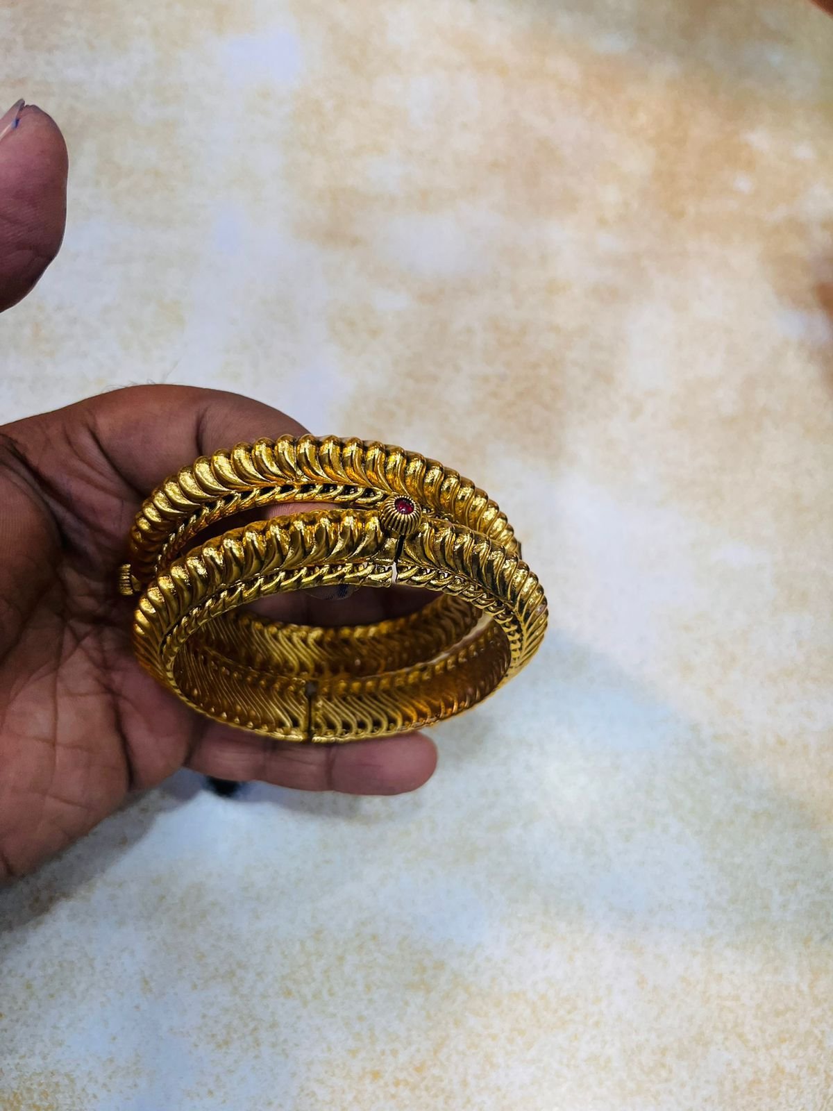 Rajwadi tode [bangle] (C)