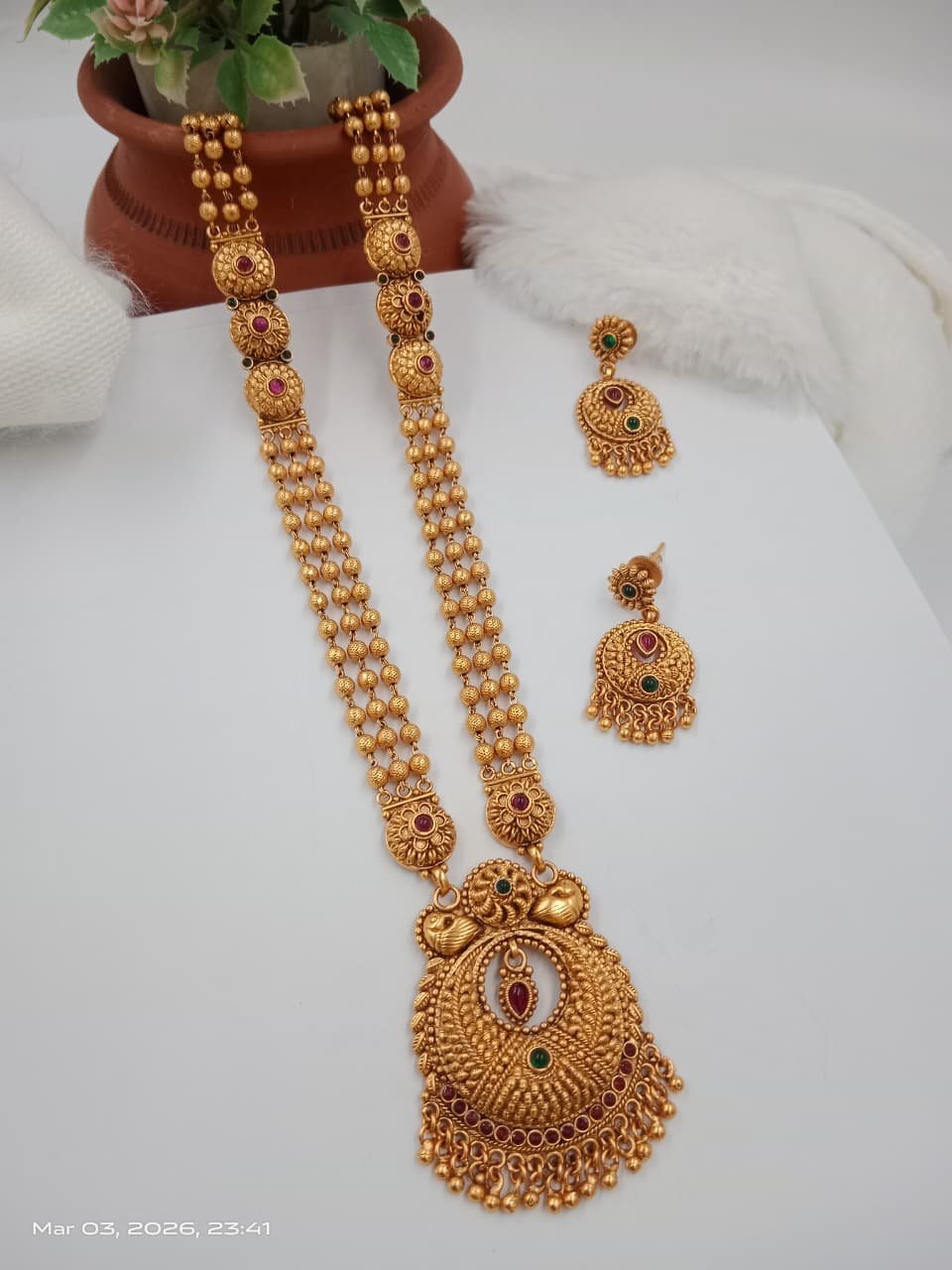 Matt Finish Shahi Haar (I)