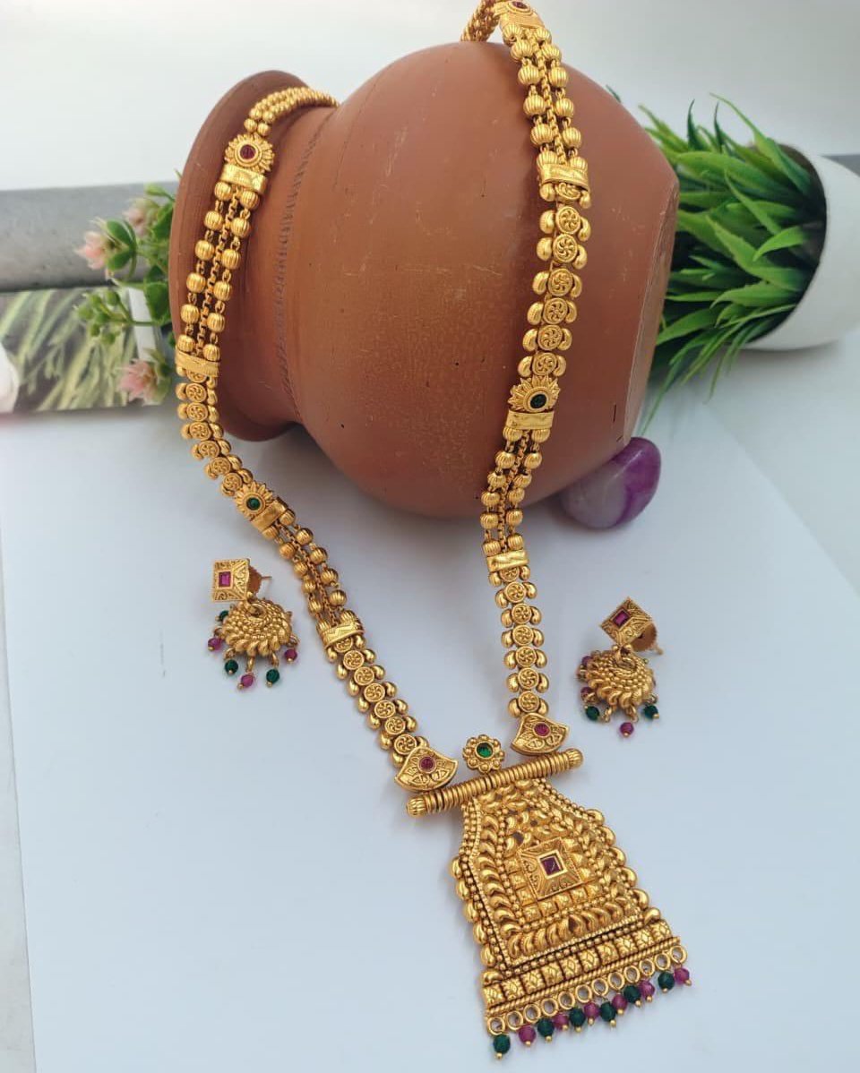 Shahi Haar (E)