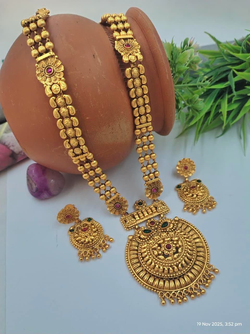 Shahi Haar (G)
